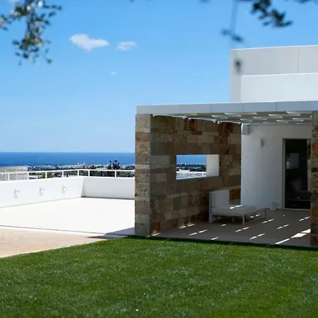 Sleeps 6 Air Con 빌라 폴리나노 아마레