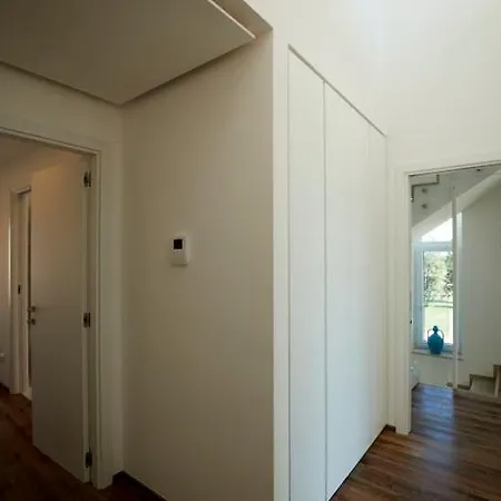 Sleeps 6 Air Con 폴리나노 아마레